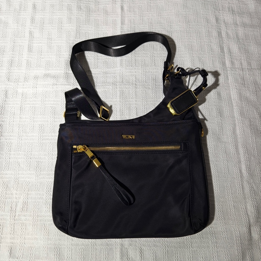 🌺 Tumi Alpha Bravo Black Women's Crossbody Bag